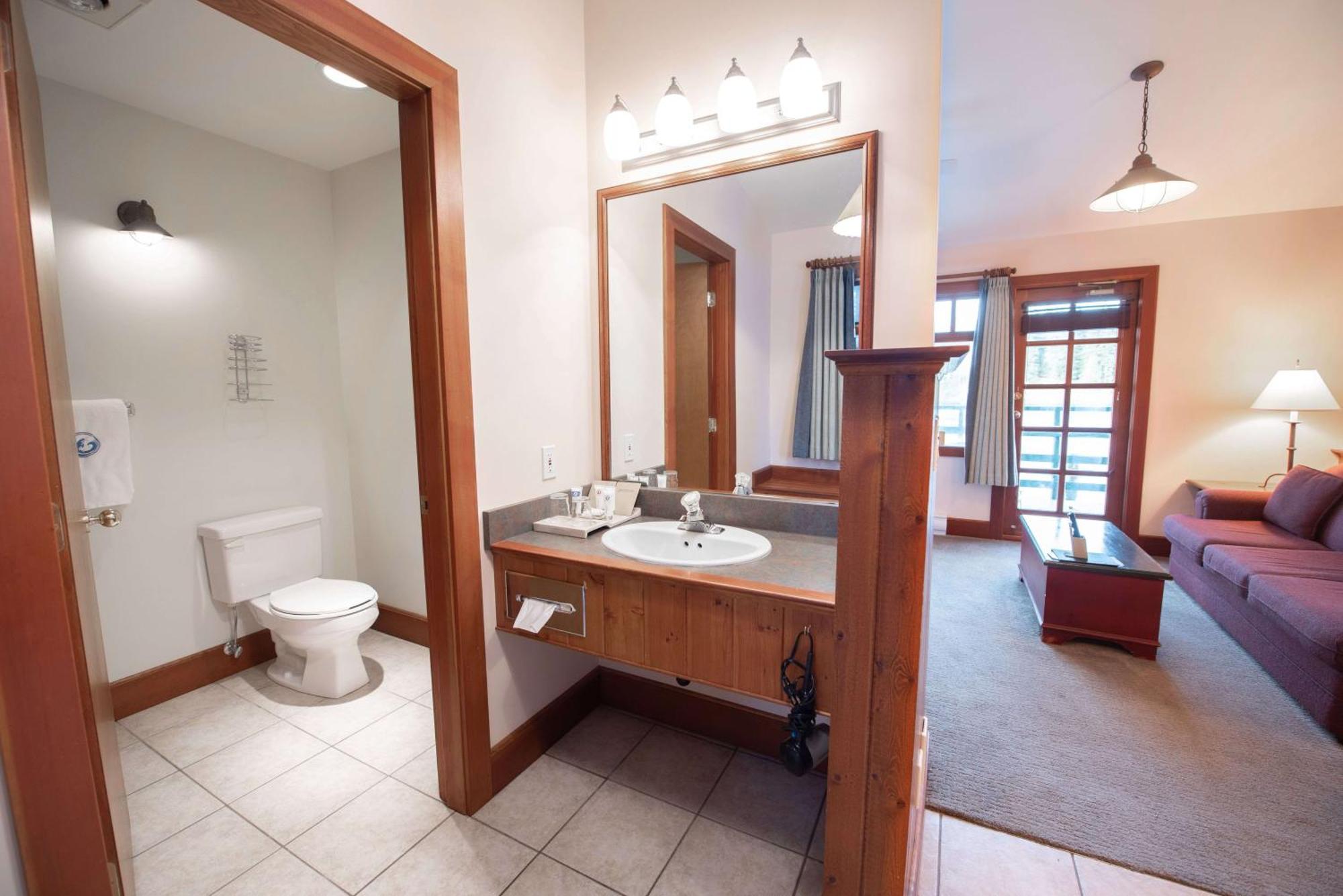 April Point Resort Quathiaski Cove Zewnętrze zdjęcie